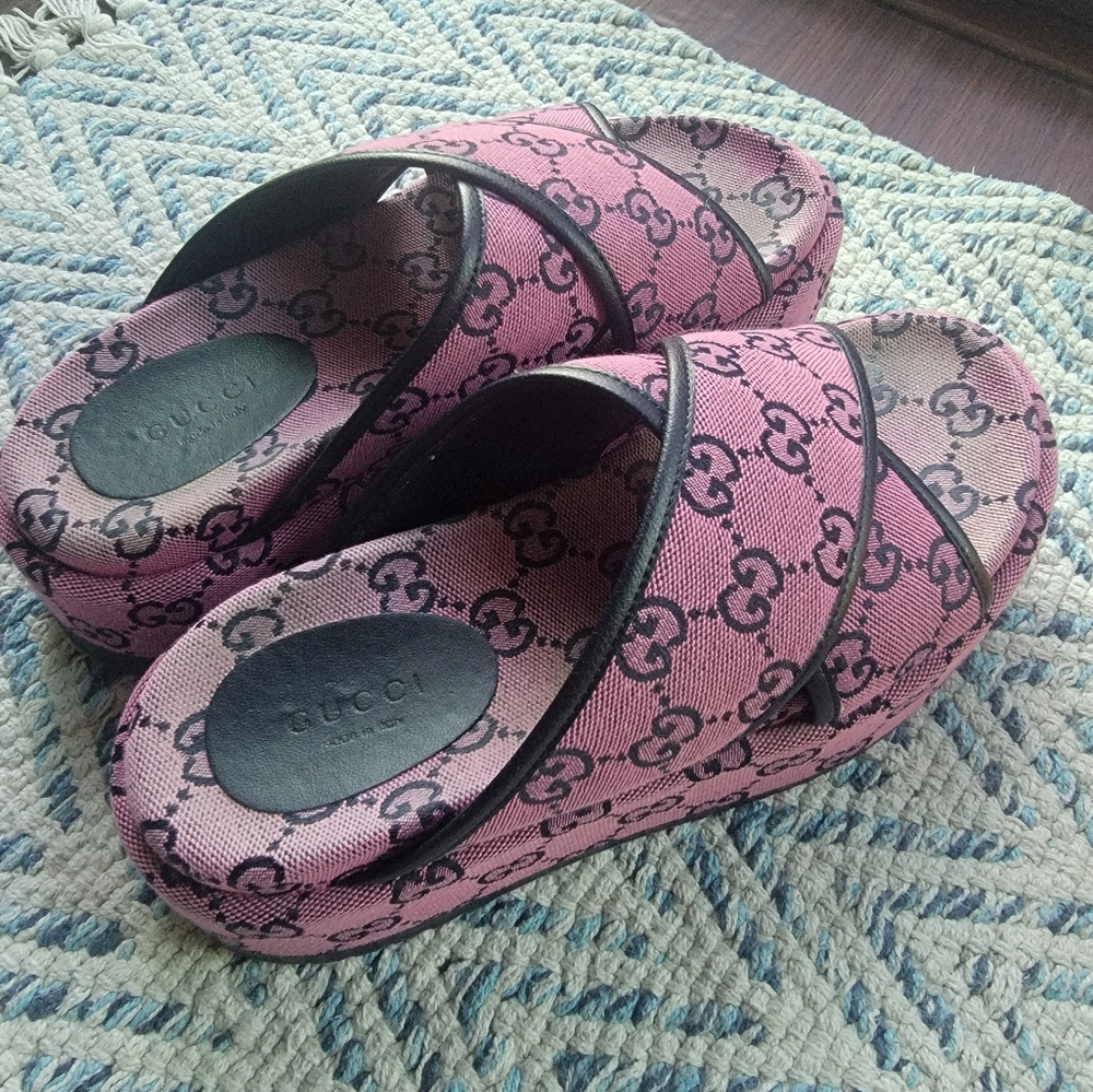 Gucci monogram